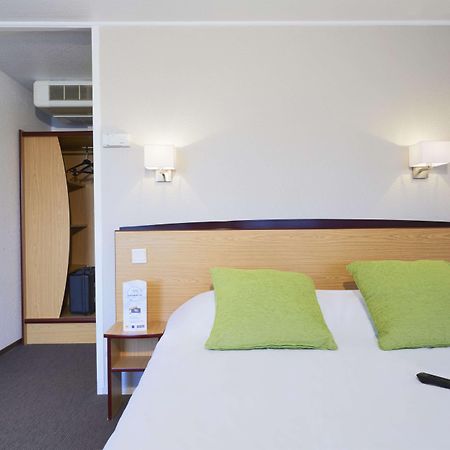 Campanile Lille - Lomme Hotel Bagian luar foto