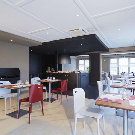 Campanile Lille - Lomme Hotel Bagian luar foto