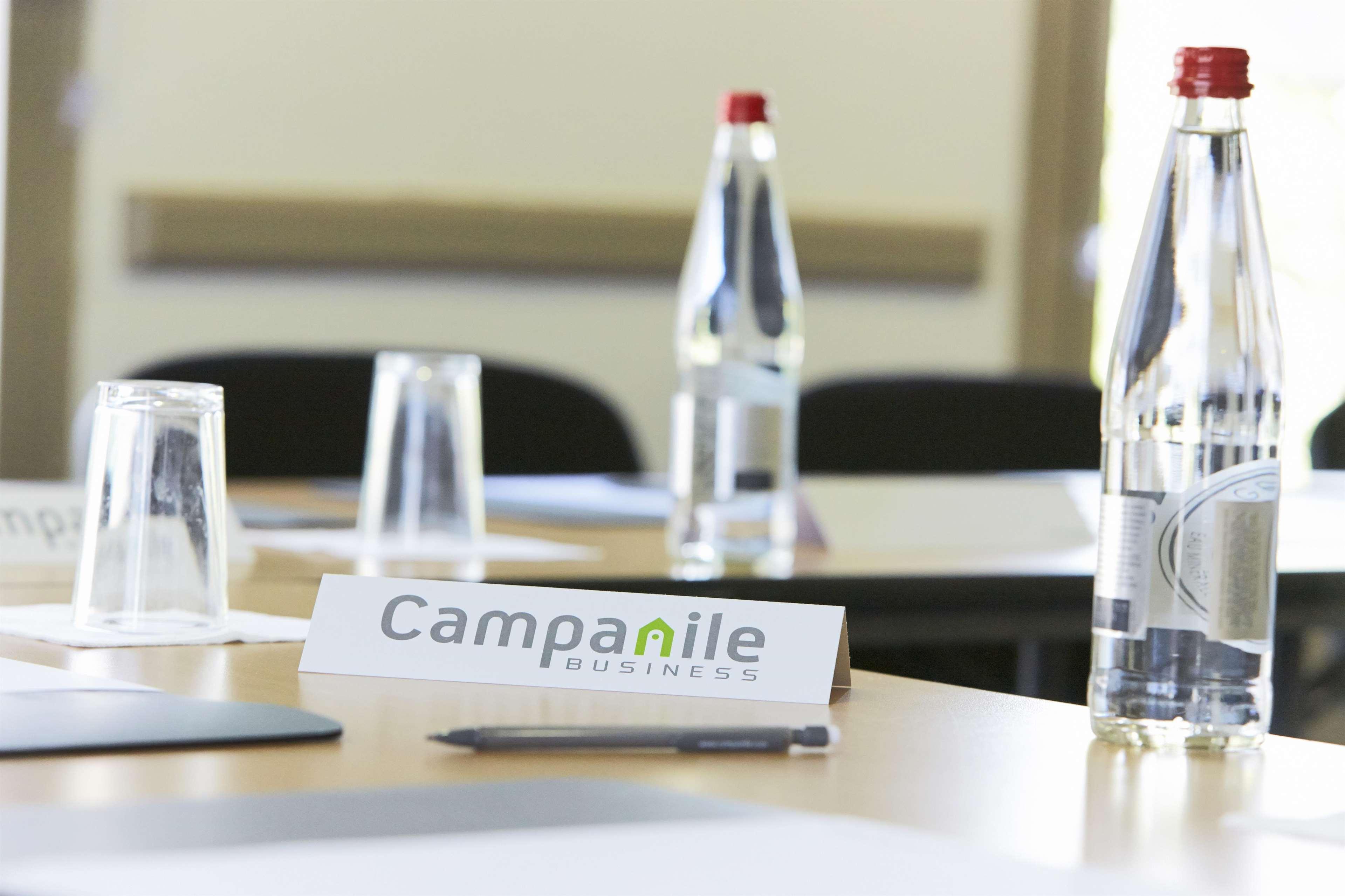 Campanile Lille - Lomme Hotel Bagian luar foto