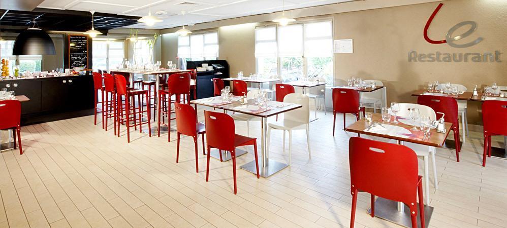 Campanile Lille - Lomme Hotel Bagian luar foto