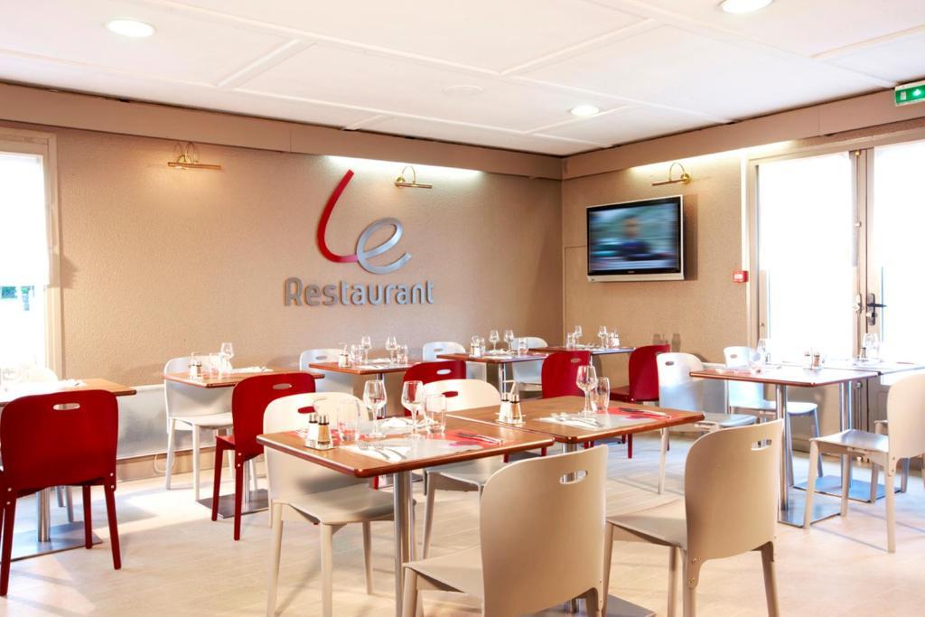 Campanile Lille - Lomme Hotel Bagian luar foto